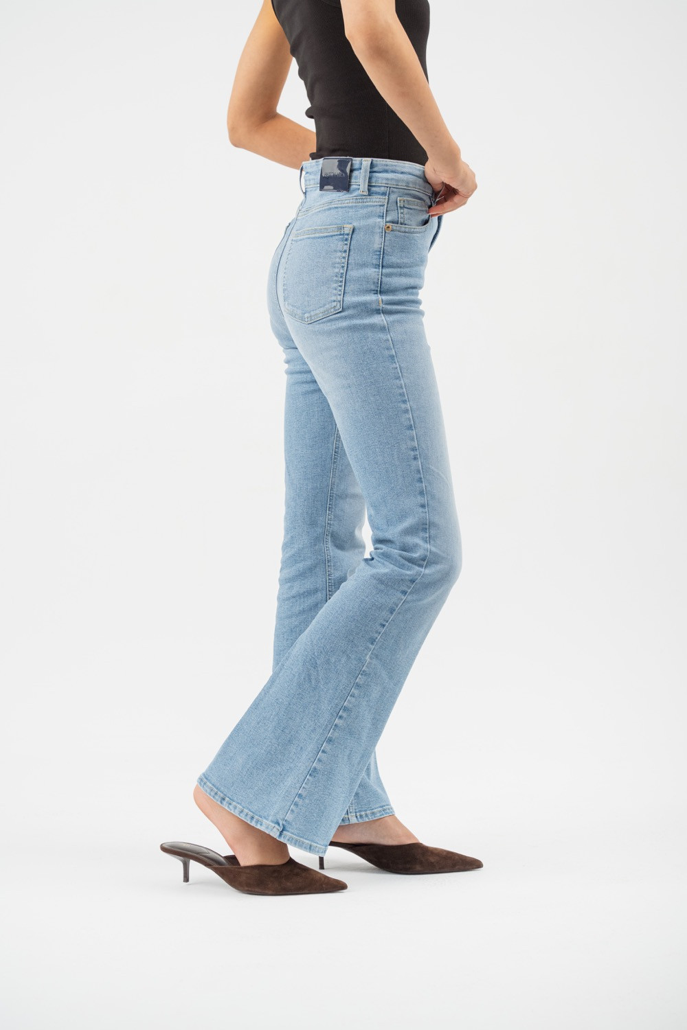 Maison Arca Jennie — denim jeans — view 3