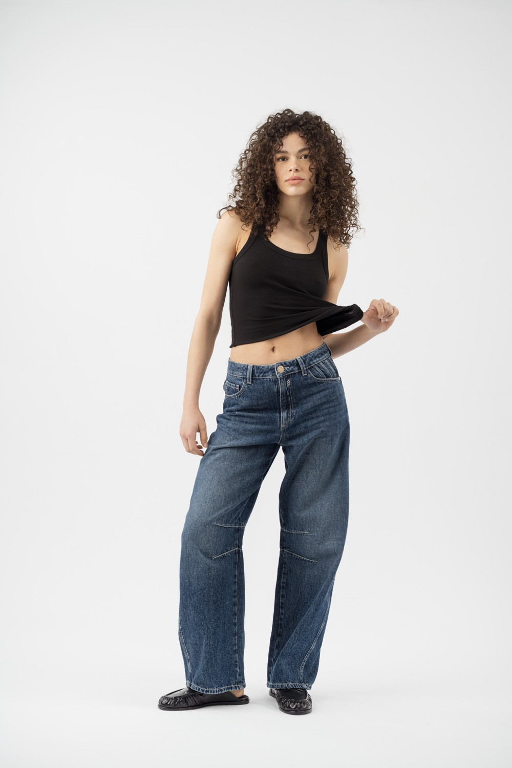 Maison Arca Caroline — denim jeans in Rinse — view 27