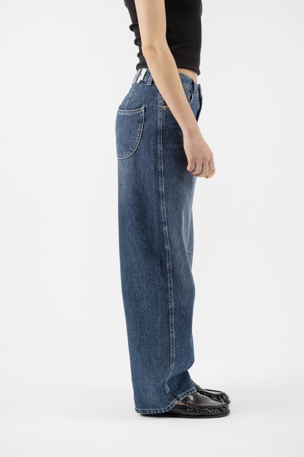 Maison Arca Caroline — denim jeans in Rinse — view 21